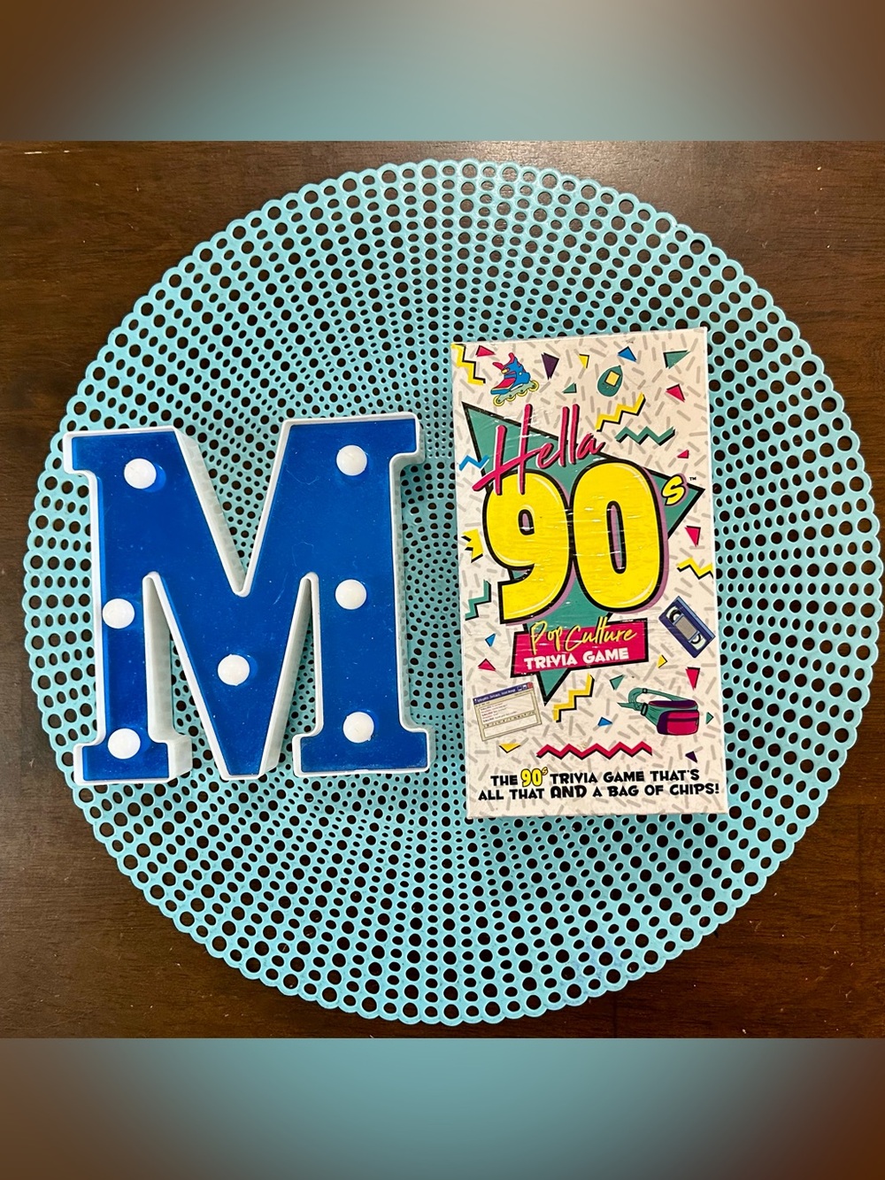Buffalo Hella 90s Pop Culture Trivia Card Game Ages 14+ 3+ Players Party